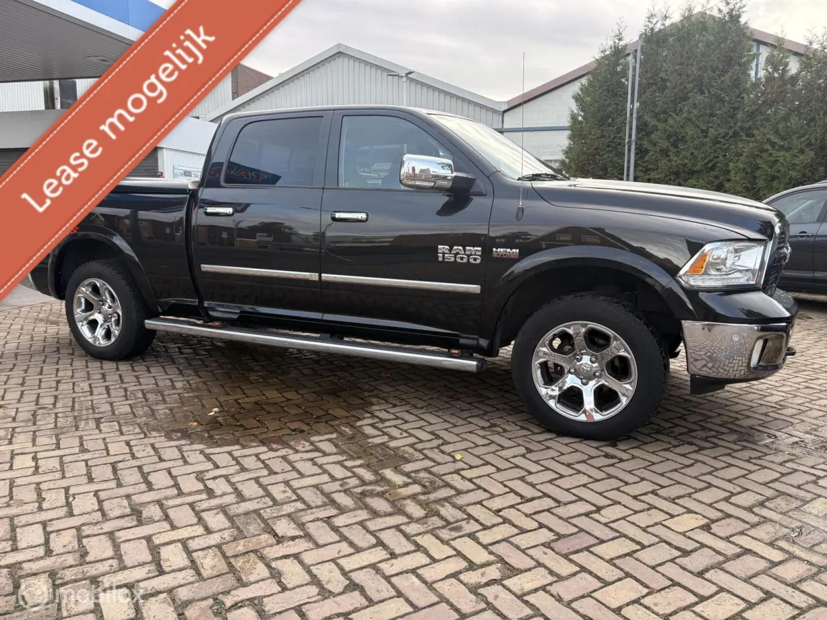 1500 4X4 5.7 V8 Laramie originele nl auto met NAP