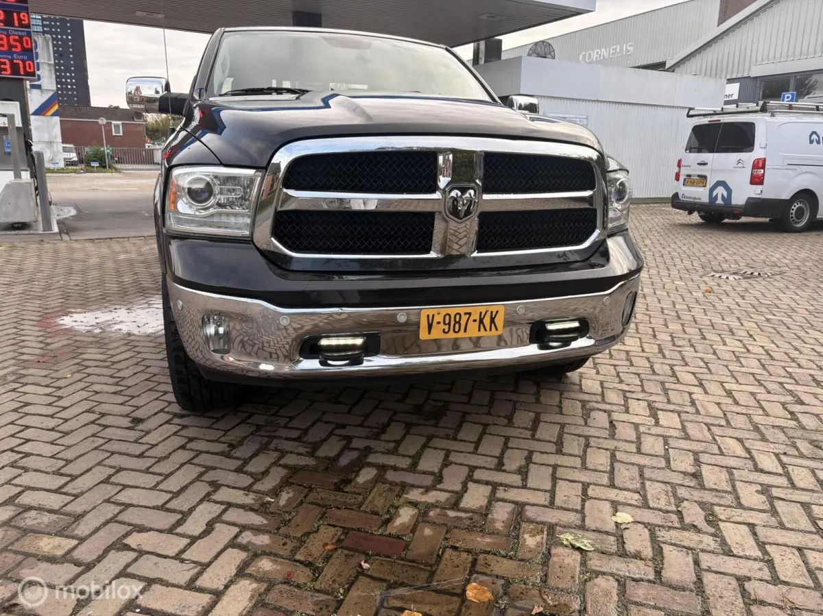 1500 4X4 5.7 V8 Laramie originele nl auto met NAP