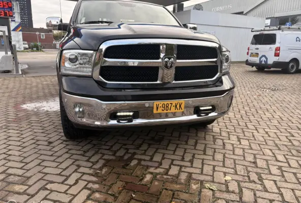 1500 4X4 5.7 V8 Laramie originele nl auto met NAP
