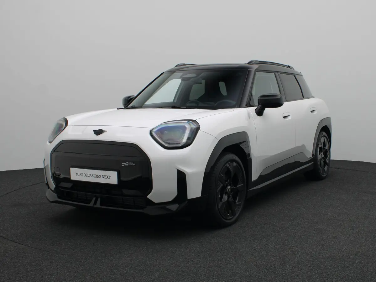 SE John Cooper Works + Pakket M + Glazen Panormadak + Comfort Access + Stuur- & Stoelverwarming + 18''