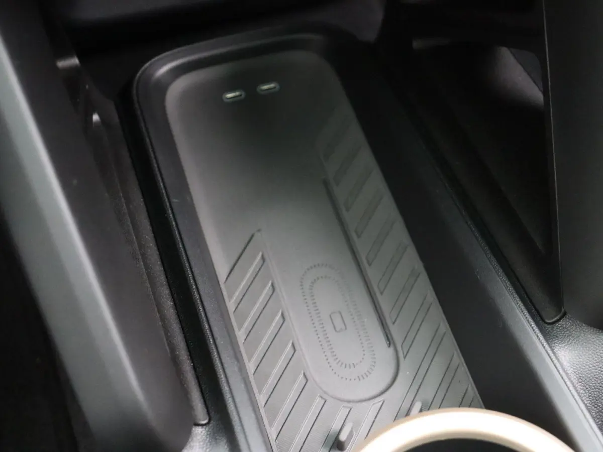 SE John Cooper Works + Pakket M + Glazen Panormadak + Comfort Access + Stuur- & Stoelverwarming + 18''