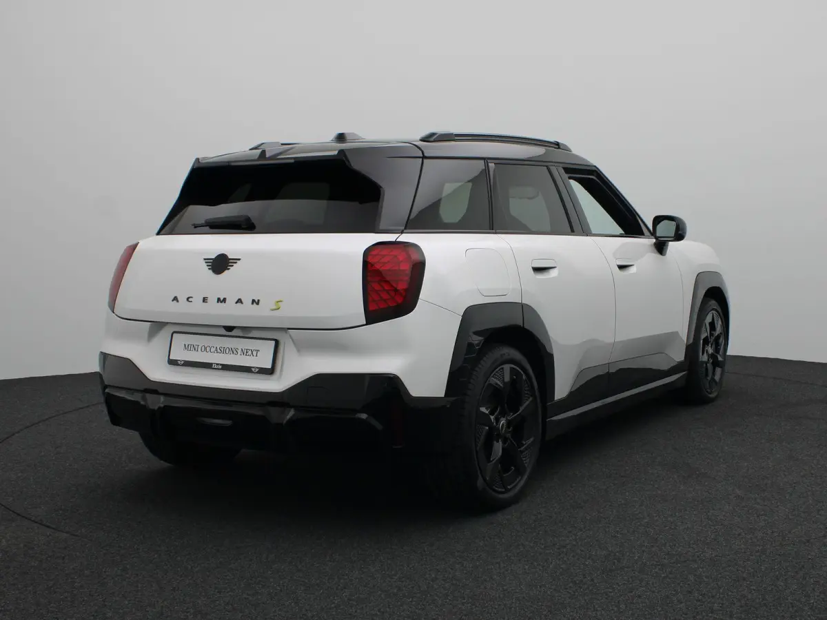 SE John Cooper Works + Pakket M + Glazen Panormadak + Comfort Access + Stuur- & Stoelverwarming + 18''