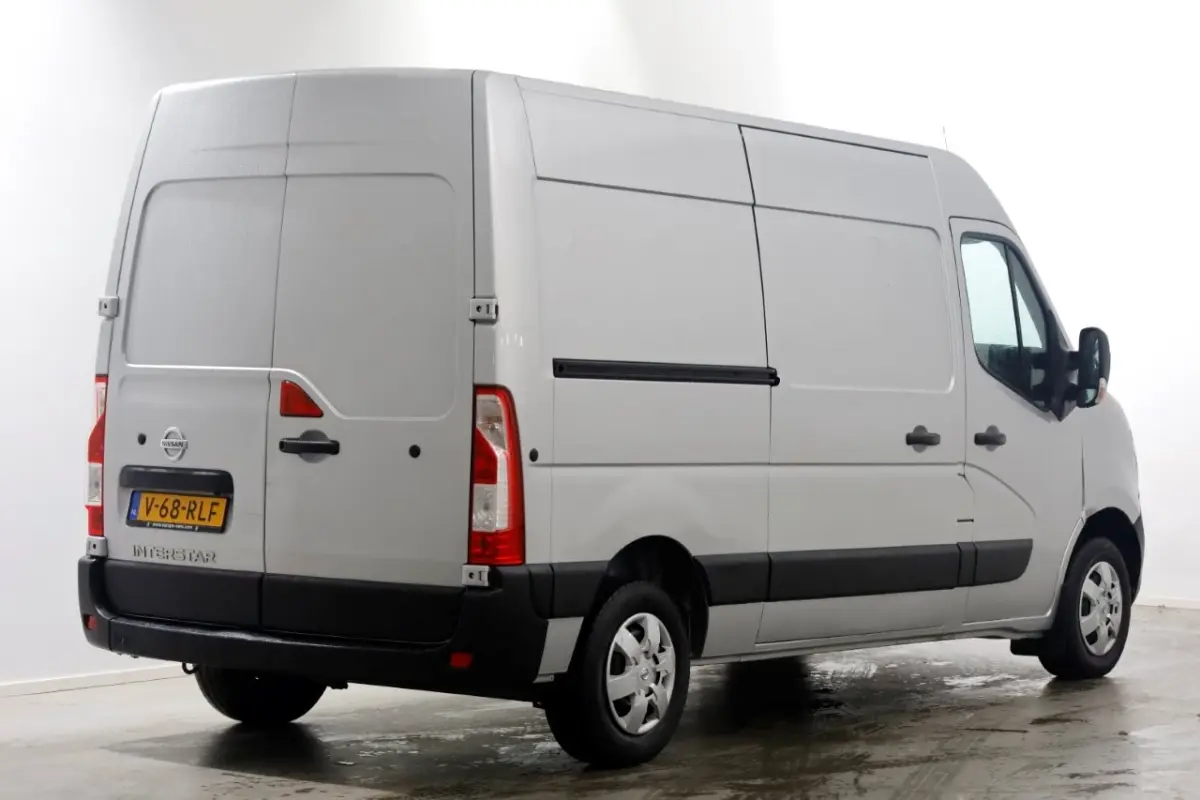 2.3 dCi 135pk L2H2 N-Connecta Airco/Navi/Camera 02-2024