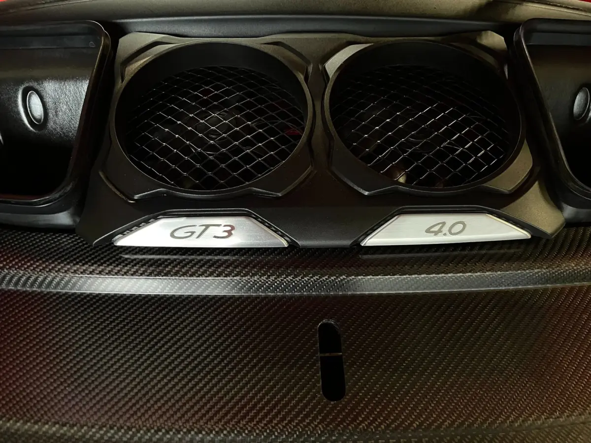3.8 GT3 CLUBSPORT KERAMISCH CARBON STOELEN SPORTUITLAAT