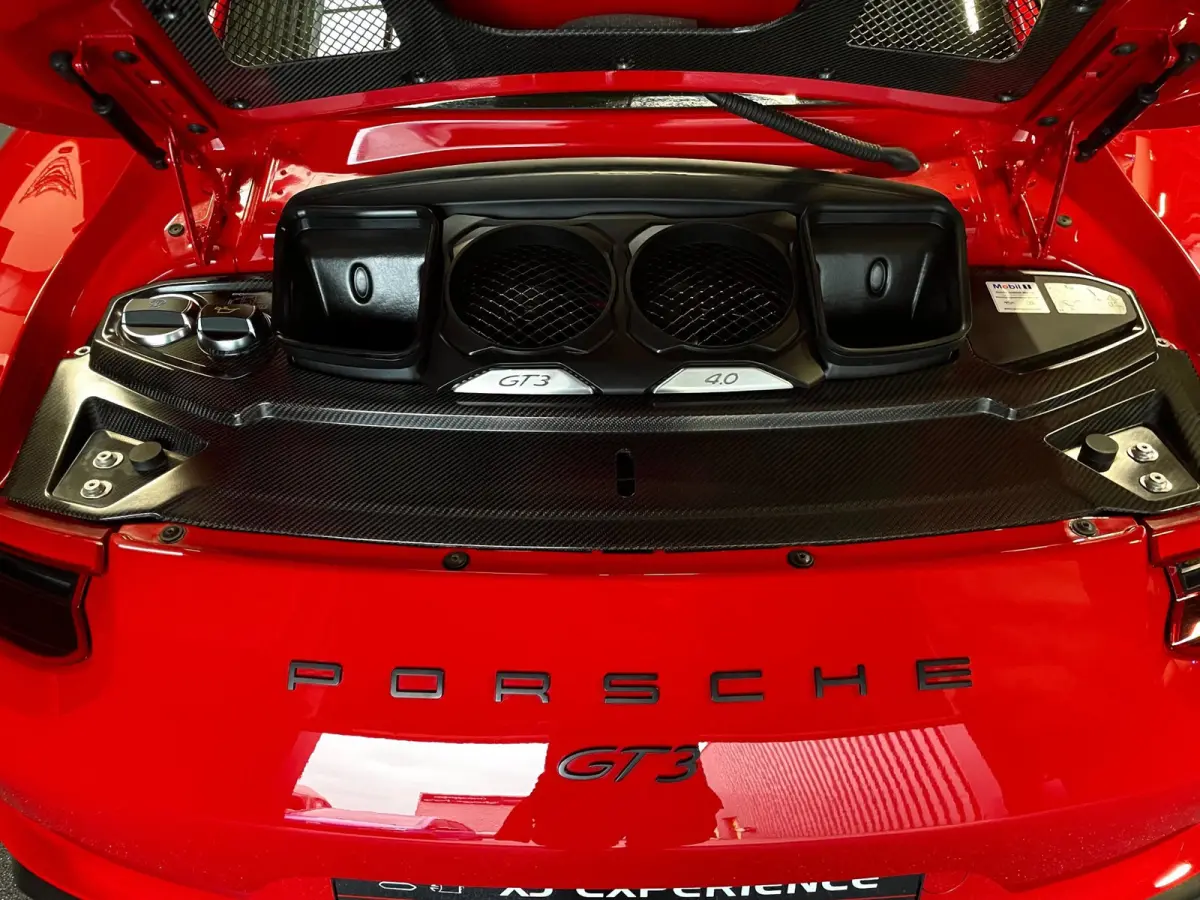 3.8 GT3 CLUBSPORT KERAMISCH CARBON STOELEN SPORTUITLAAT