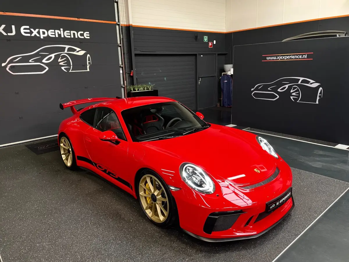 3.8 GT3 CLUBSPORT KERAMISCH CARBON STOELEN SPORTUITLAAT