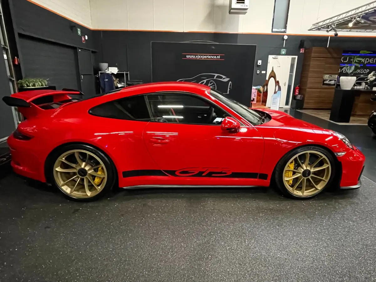 3.8 GT3 CLUBSPORT KERAMISCH CARBON STOELEN SPORTUITLAAT