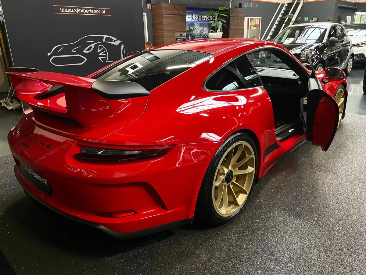 3.8 GT3 CLUBSPORT KERAMISCH CARBON STOELEN SPORTUITLAAT