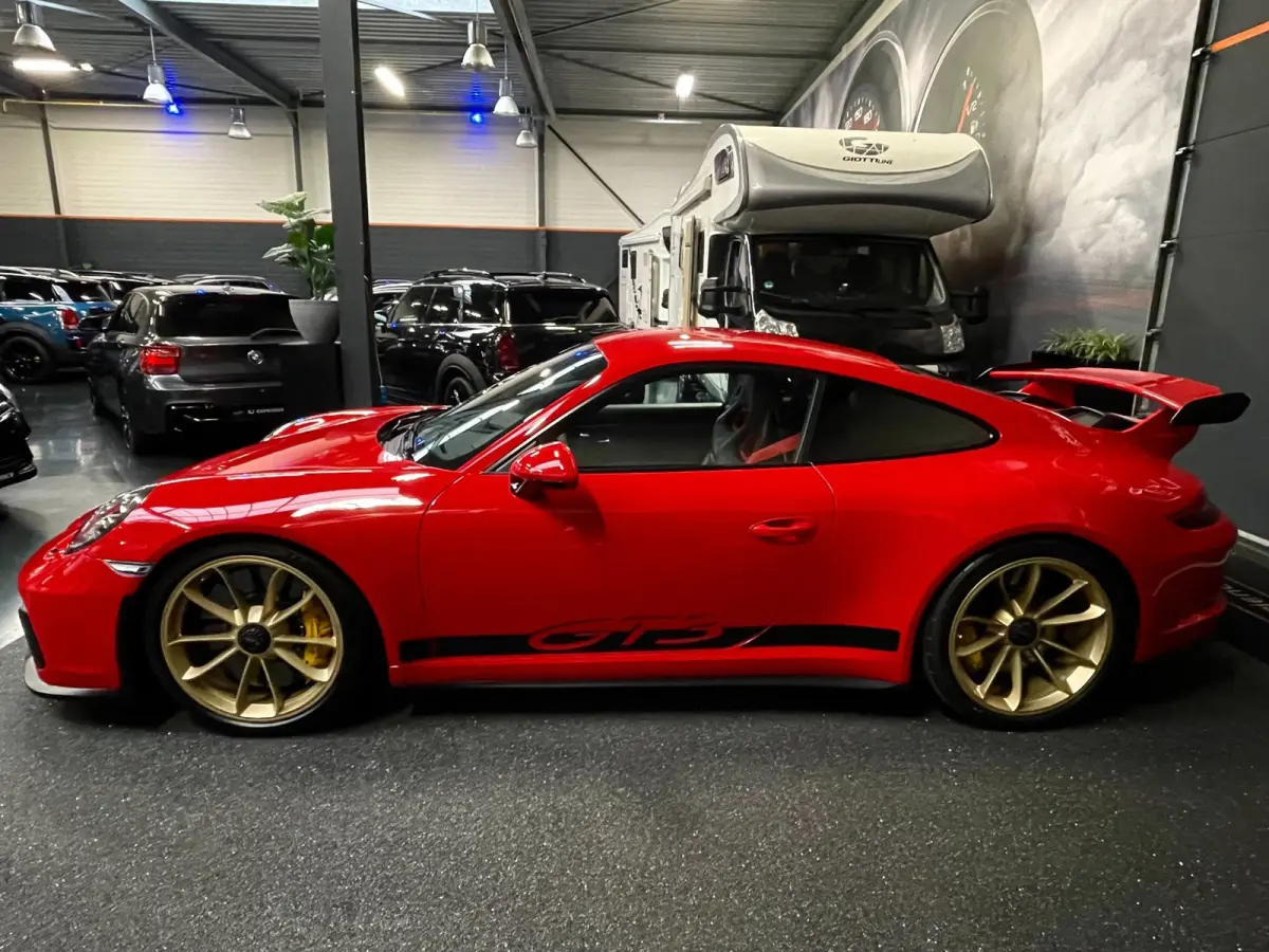 3.8 GT3 CLUBSPORT KERAMISCH CARBON STOELEN SPORTUITLAAT