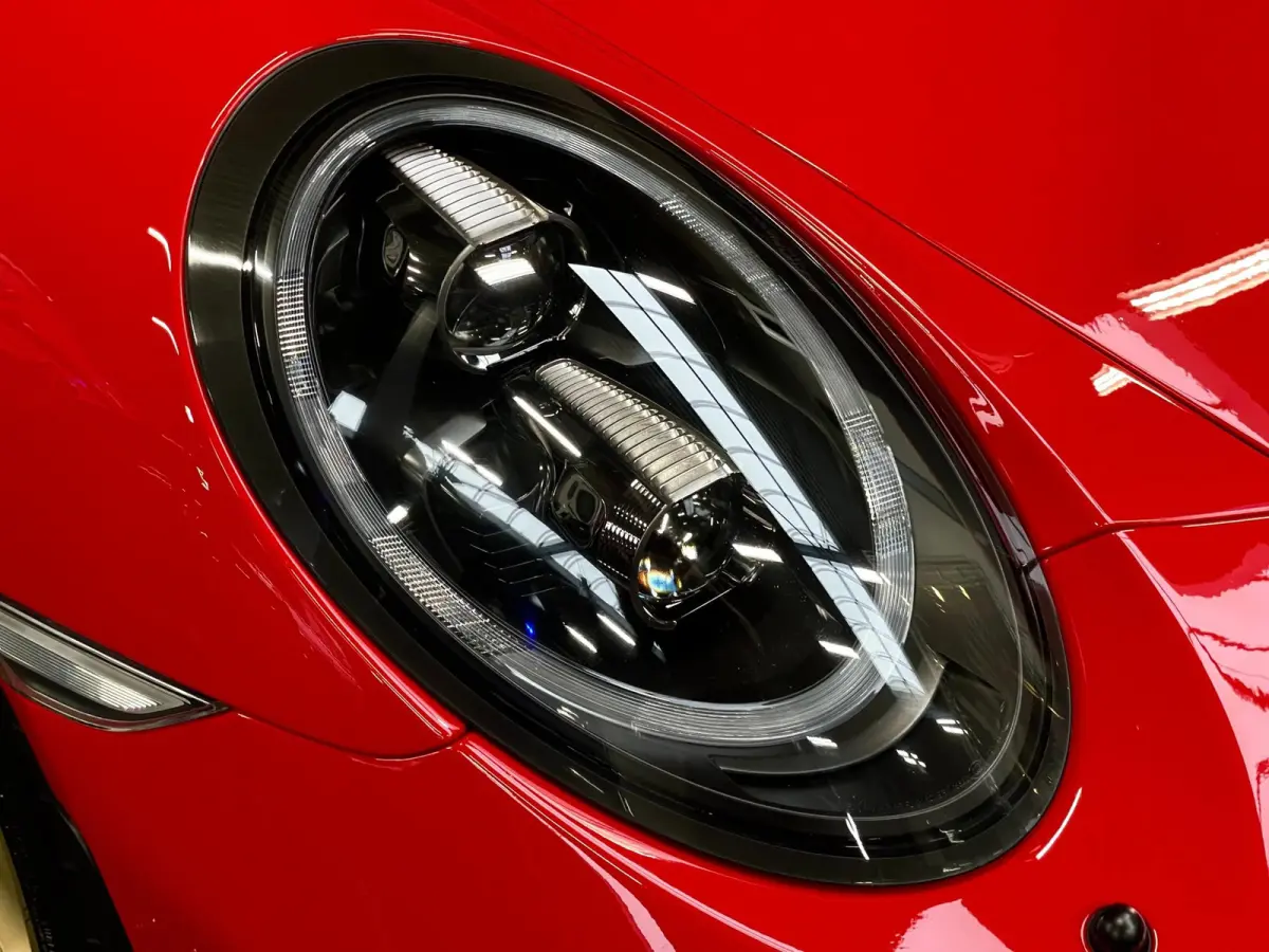 3.8 GT3 CLUBSPORT KERAMISCH CARBON STOELEN SPORTUITLAAT