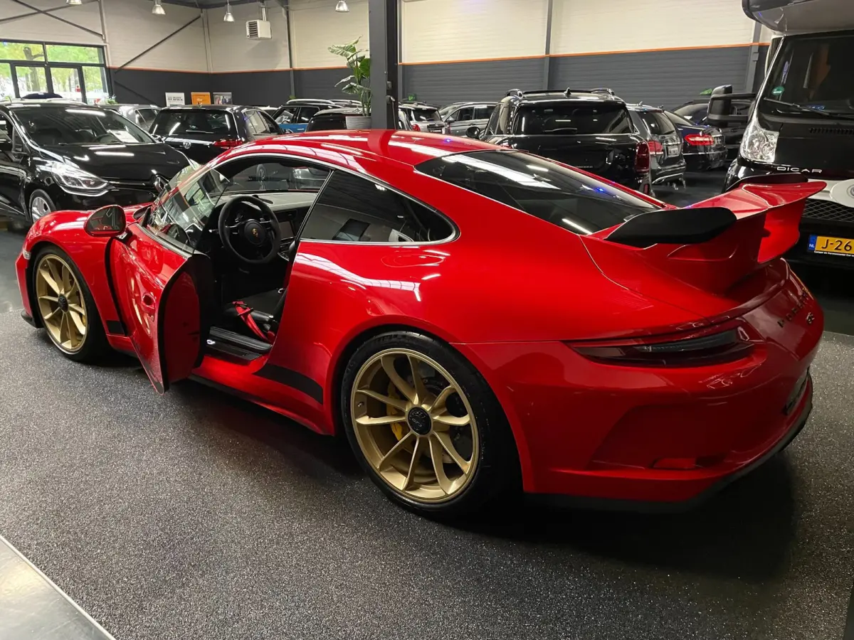 3.8 GT3 CLUBSPORT KERAMISCH CARBON STOELEN SPORTUITLAAT