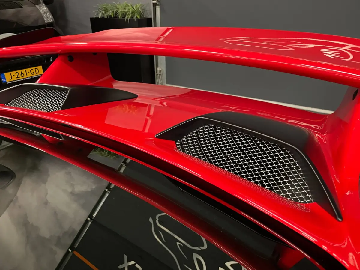 3.8 GT3 CLUBSPORT KERAMISCH CARBON STOELEN SPORTUITLAAT