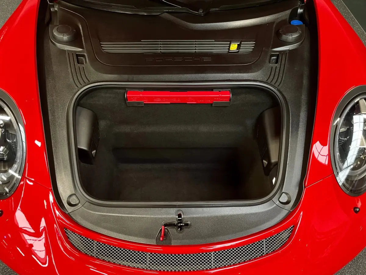 3.8 GT3 CLUBSPORT KERAMISCH CARBON STOELEN SPORTUITLAAT
