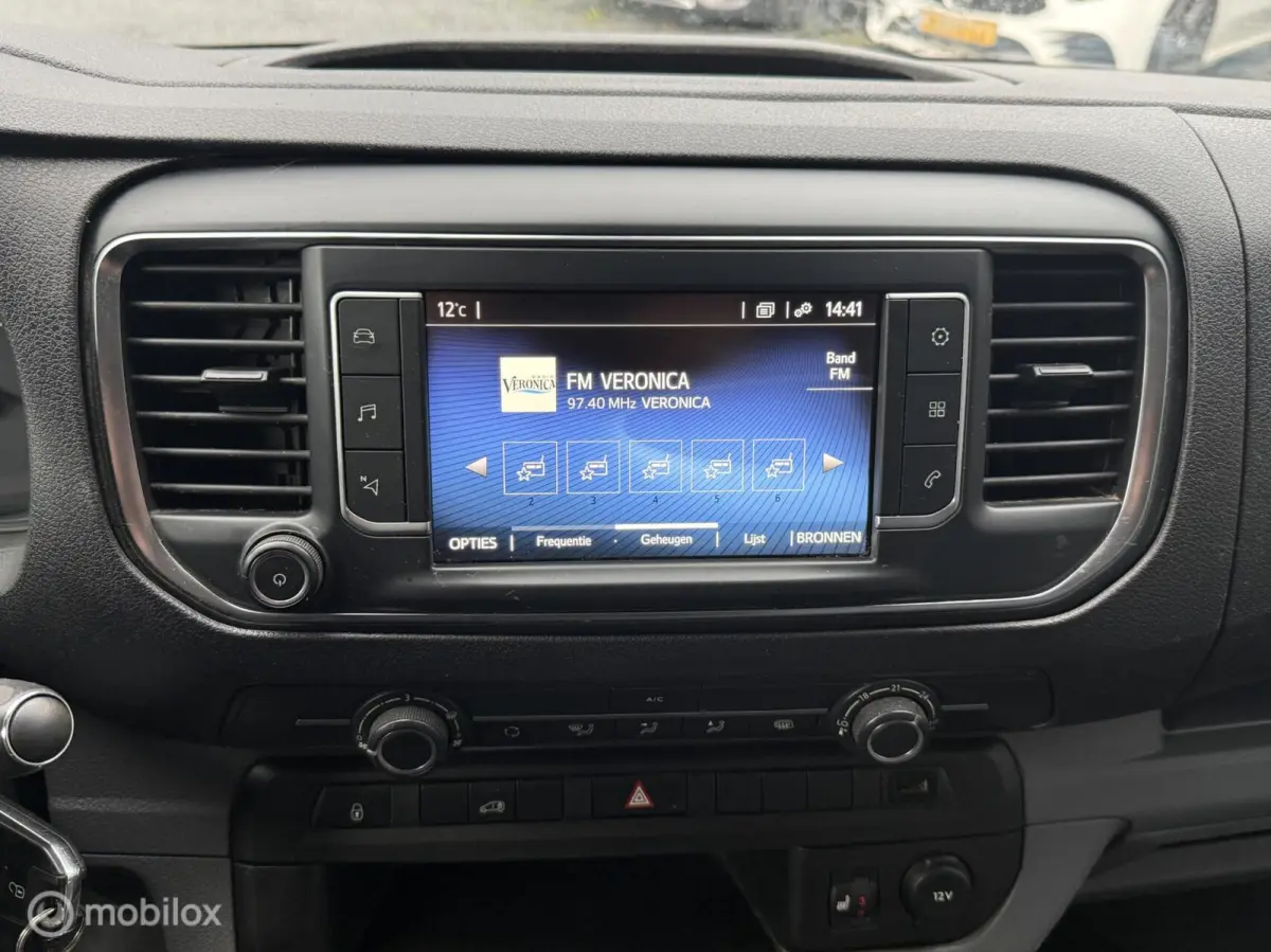 2.0 D4D|Trekhaak|StoelVwarming|Automaat