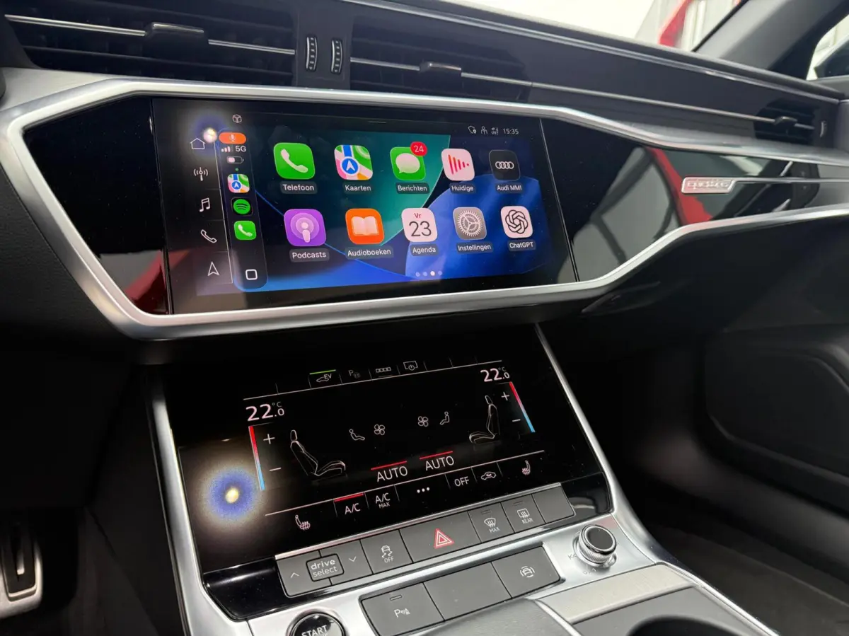 55 TFSI e S-Line Quattro Competition Firmamentblue | Pano | SOH 100% | Trekhaak | 20'' | Alcantara Leder | Stoelverwarming | Matrix Led | Digital Dash | Carplay | Grootlicht Ass | F1 Flipper