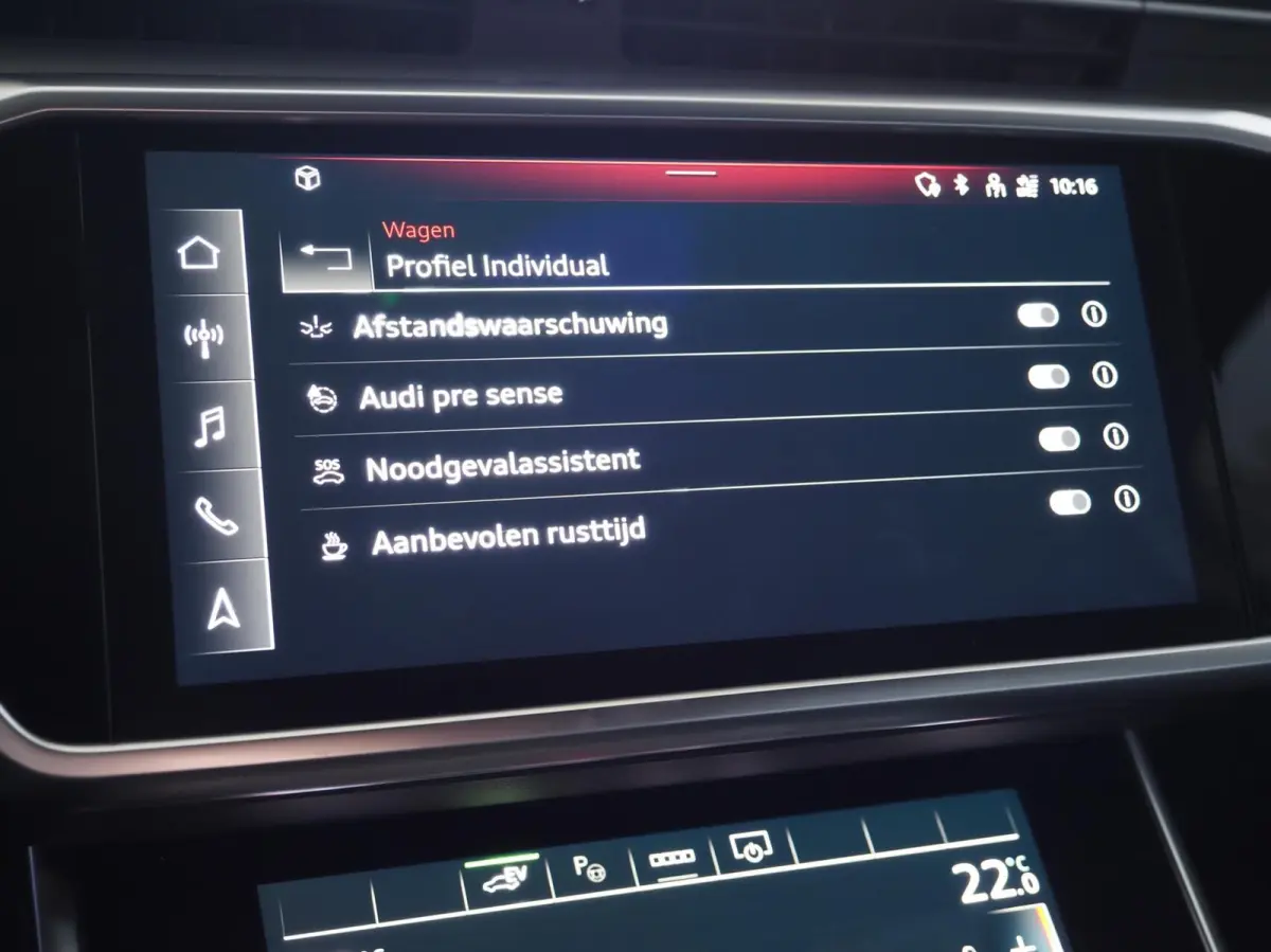 55 TFSI e S-Line Quattro Competition Firmamentblue | Pano | SOH 100% | Trekhaak | 20'' | Alcantara Leder | Stoelverwarming | Matrix Led | Digital Dash | Carplay | Grootlicht Ass | F1 Flipper