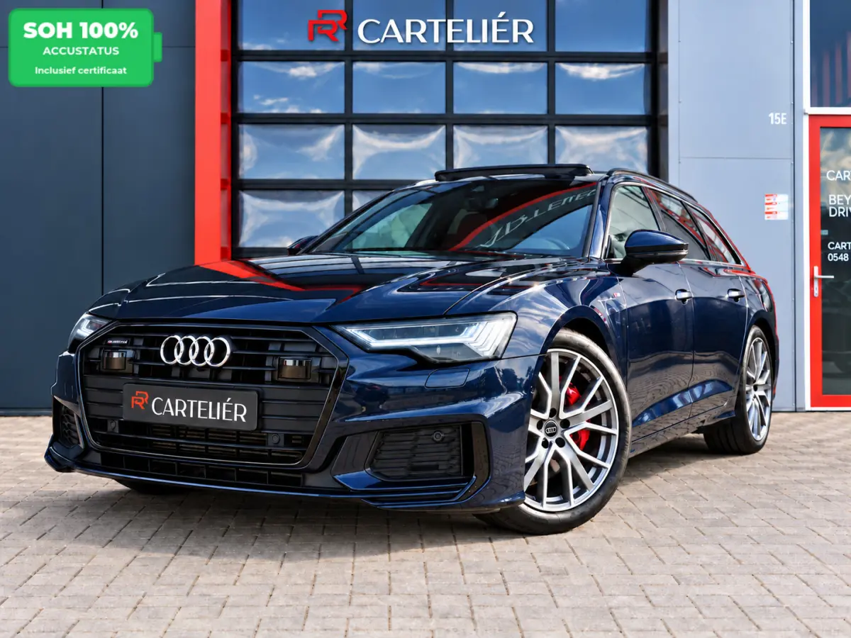 55 TFSI e S-Line Quattro Competition Firmamentblue | Pano | SOH 100% | Trekhaak | 20'' | Alcantara Leder | Stoelverwarming | Matrix Led | Digital Dash | Carplay | Grootlicht Ass | F1 Flipper
