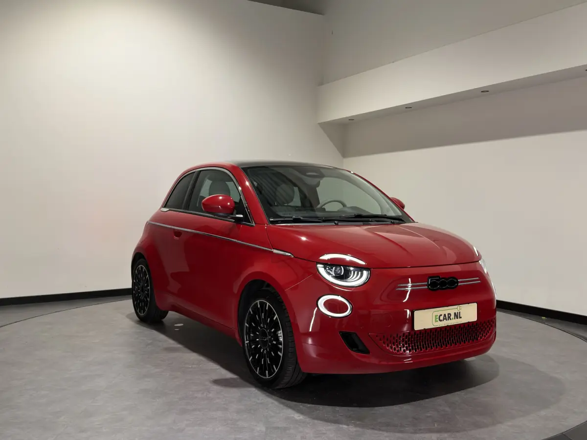 La Prima 42 kWh | Panorama dak | Apple carplay  / Android auto | JBL! premium audio |