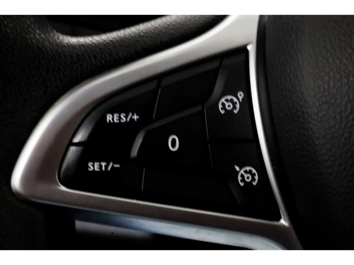 1.3 TCe 100pk Benzine Comfort Airco/Navi/Cruise Control 09-2022