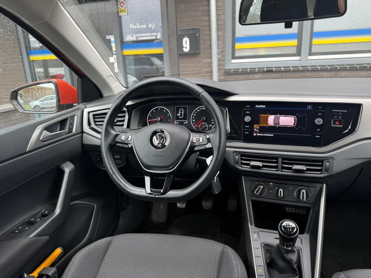 1.0 TSI Comfortline Business | ACC | NAVI | CARPLAY | LAGE KM | AIRCO |