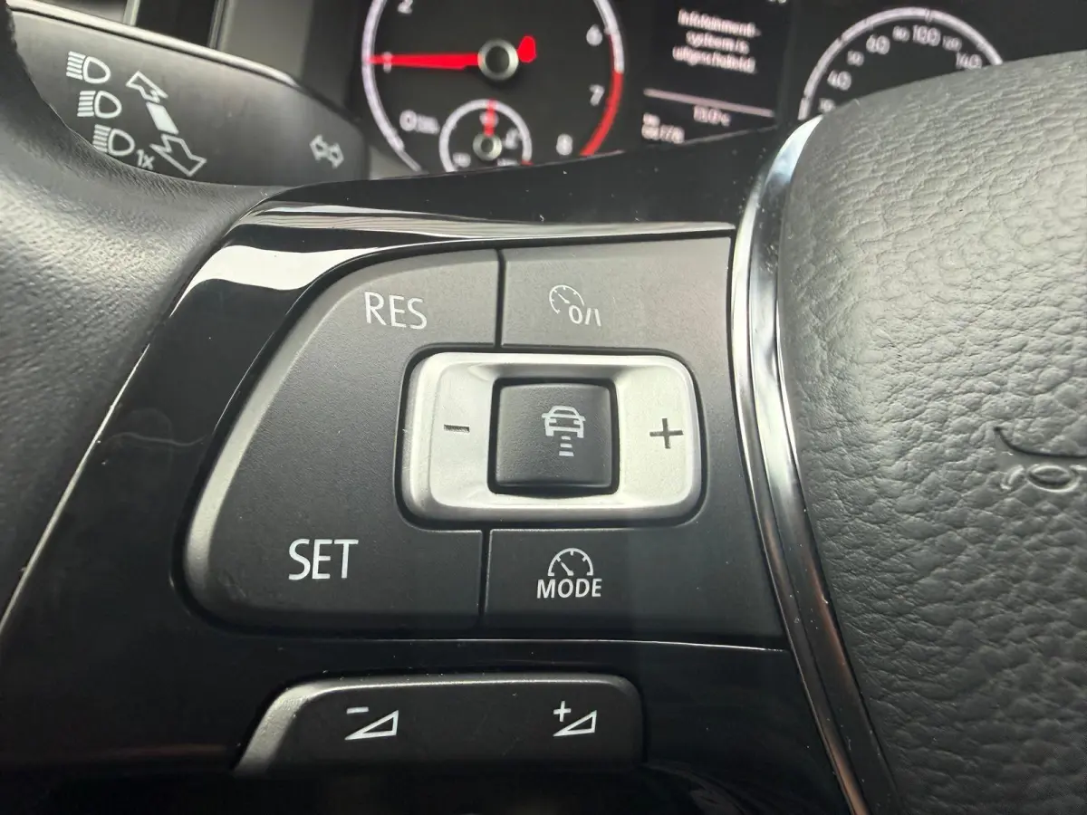 1.0 TSI Comfortline Business | ACC | NAVI | CARPLAY | LAGE KM | AIRCO |