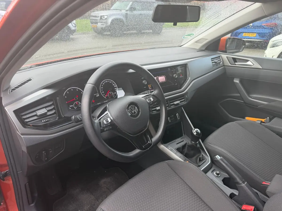 1.0 TSI Comfortline Business | ACC | NAVI | CARPLAY | LAGE KM | AIRCO |