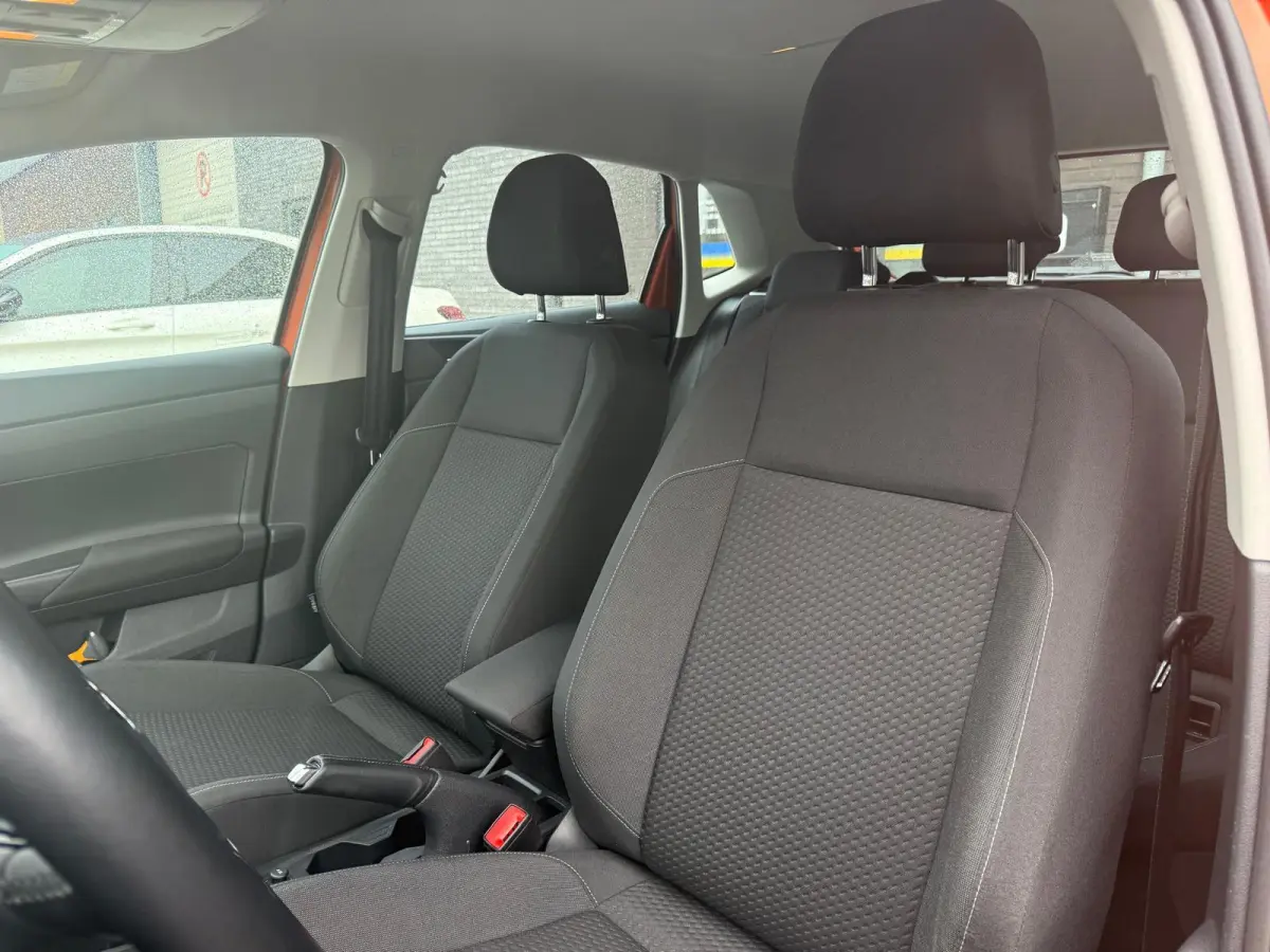 1.0 TSI Comfortline Business | ACC | NAVI | CARPLAY | LAGE KM | AIRCO |