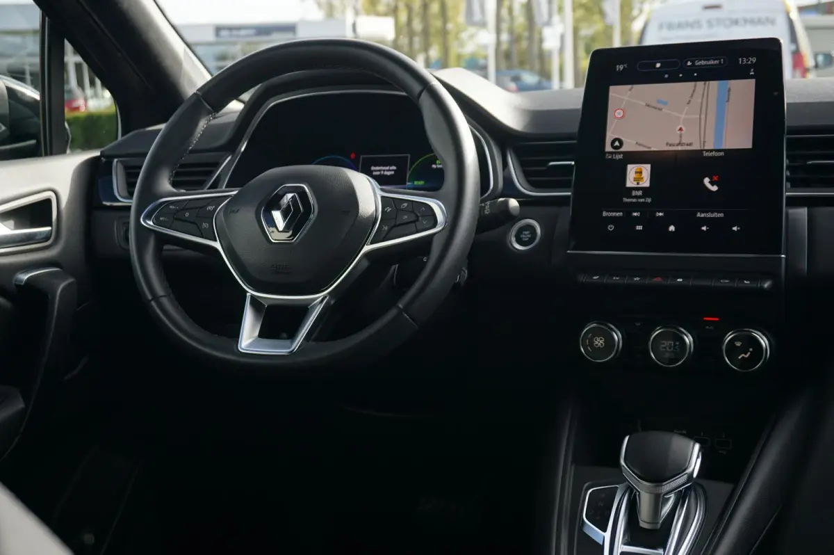 1.6 E-Tech Plug-in Hybrid 160 Rive Gauche