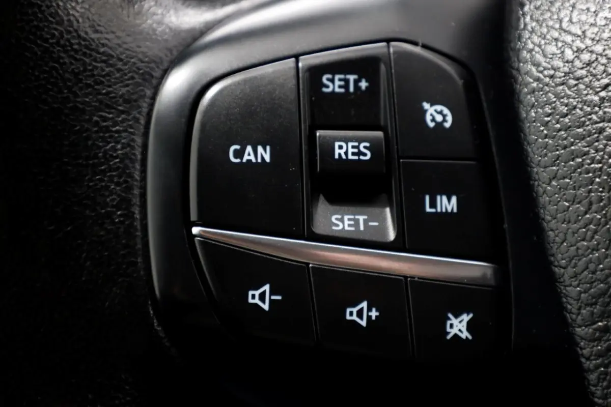 2.0 TDCI L2H2 Trend Airco/Navi/Inrichting 12-2019