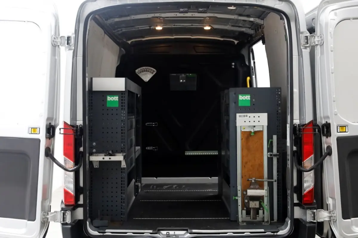 2.0 TDCI L2H2 Trend Airco/Navi/Inrichting 12-2019