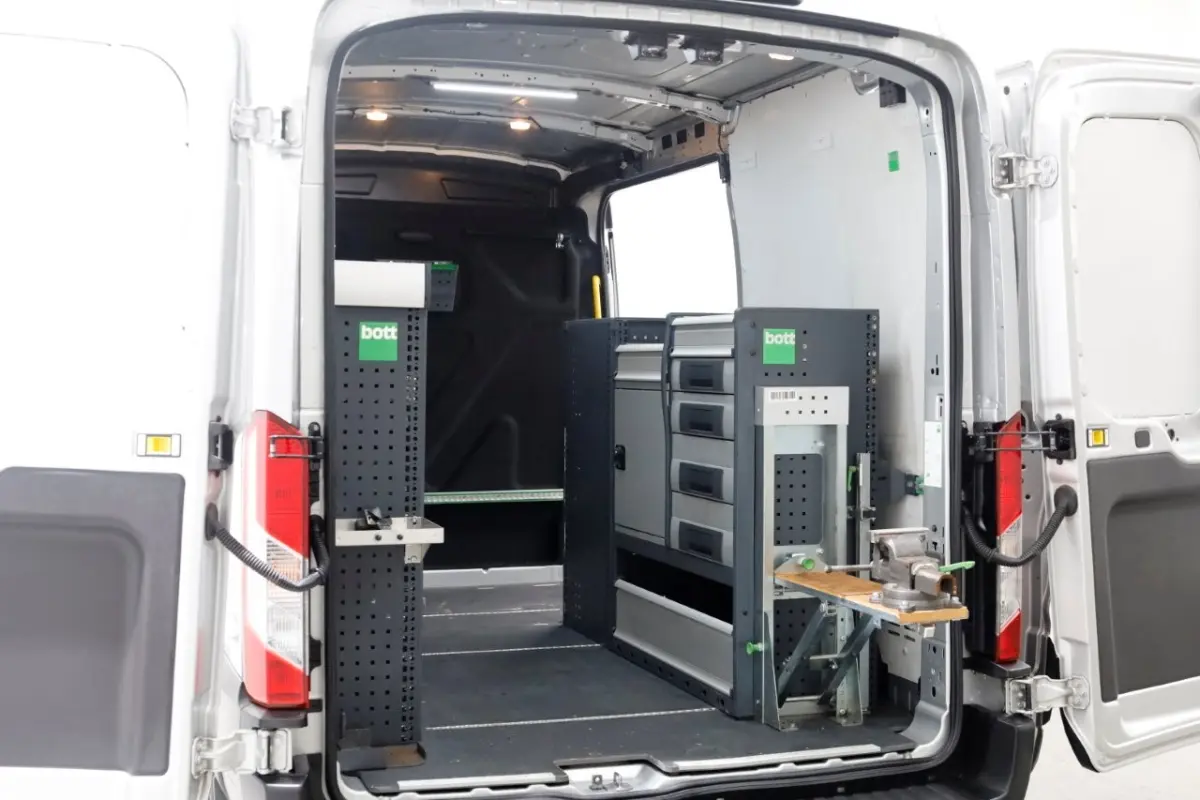 2.0 TDCI L2H2 Trend Airco/Navi/Inrichting 12-2019