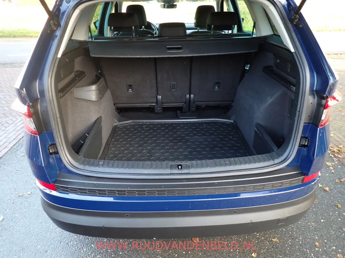 1.4TSI ACT Style ACC / CARPLAY / PDC / 19''