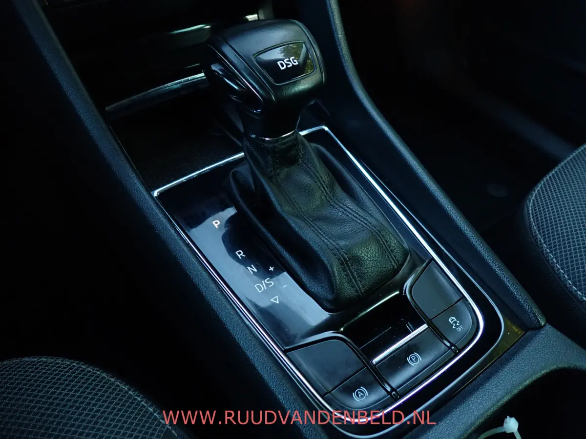 1.4TSI ACT Style ACC / CARPLAY / PDC / 19''