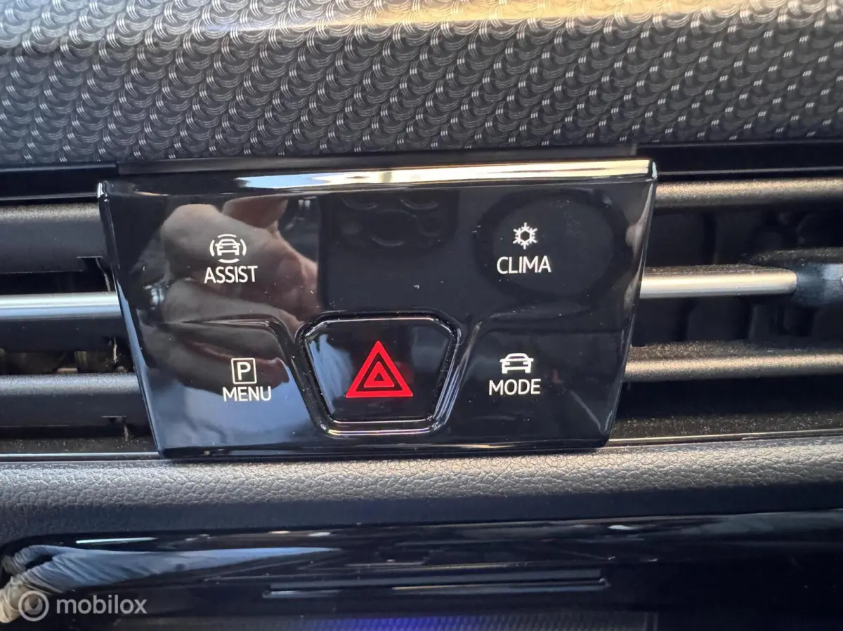 1.5 eTSI R-Line / PANO/CAM/CARPLAY/ACC