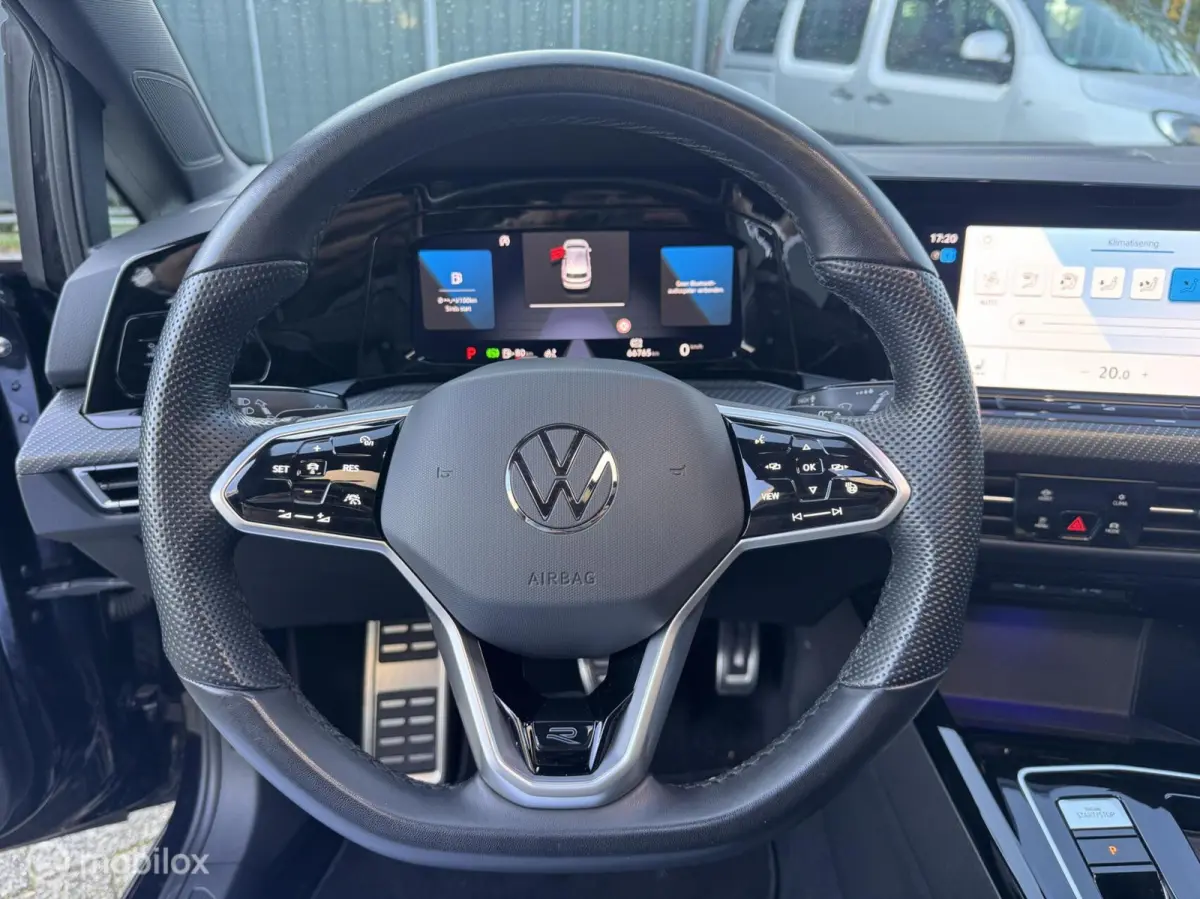 1.5 eTSI R-Line / PANO/CAM/CARPLAY/ACC