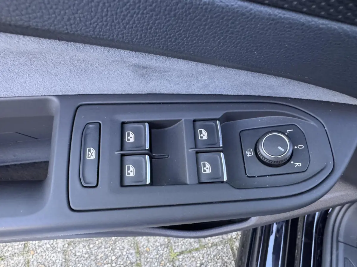 1.5 eTSI R-Line / PANO/CAM/CARPLAY/ACC