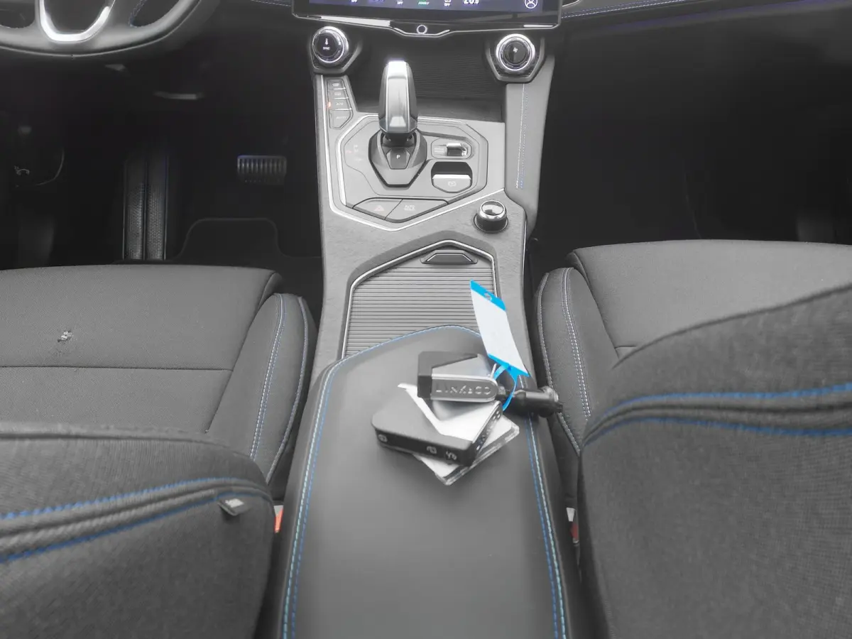 1.5 Plug-in Hybrid | 360° | BLACK | ZWARTE HEMEL | STUURVERWARMING | NLD AUTO