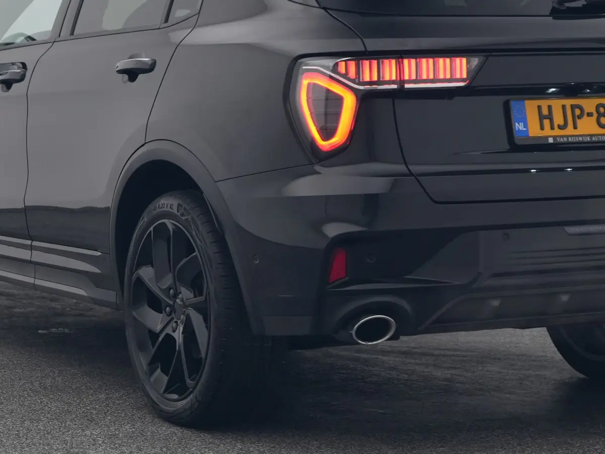 1.5 Plug-in Hybrid | 360° | BLACK | ZWARTE HEMEL | STUURVERWARMING | NLD AUTO