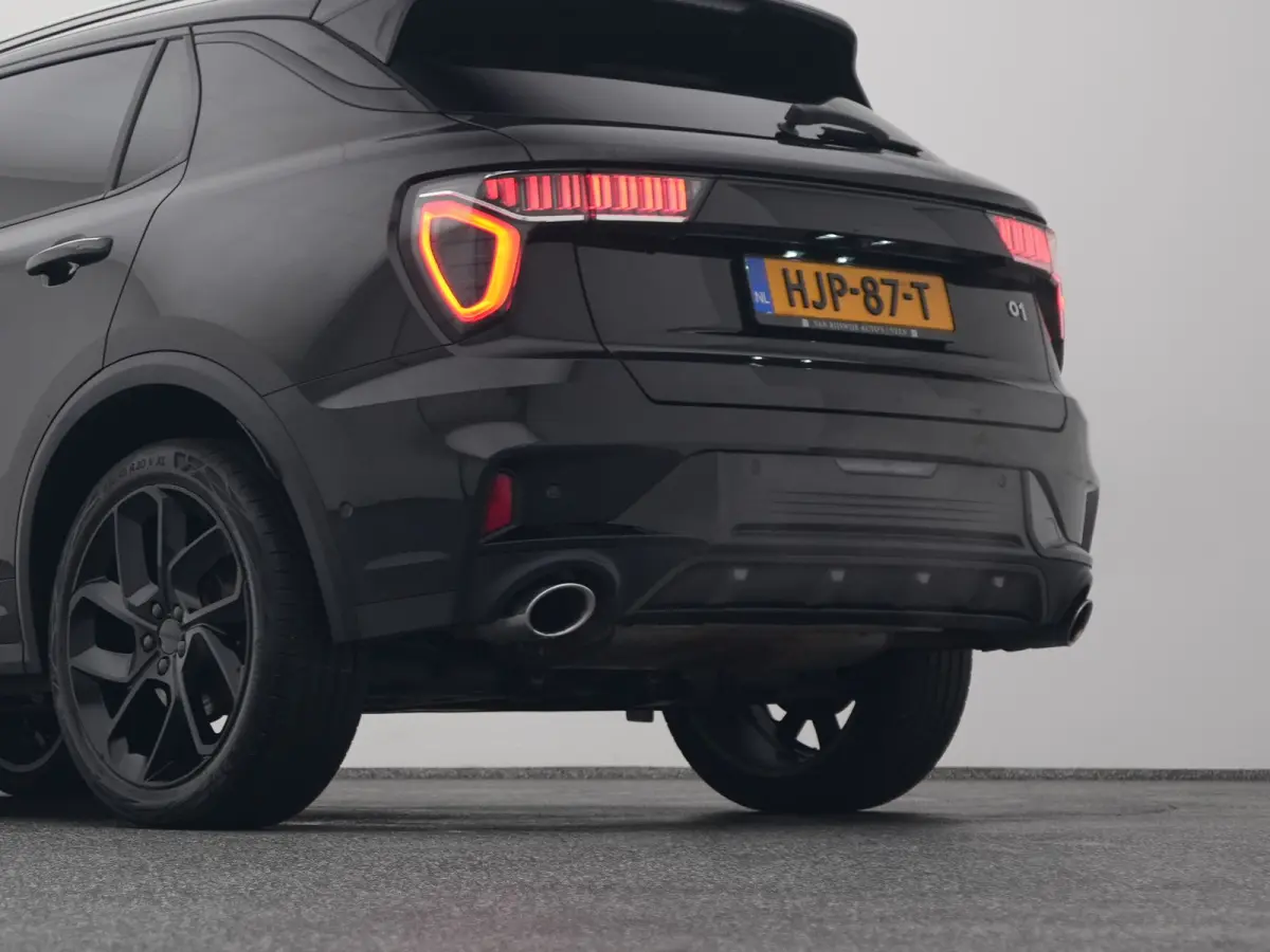 1.5 Plug-in Hybrid | 360° | BLACK | ZWARTE HEMEL | STUURVERWARMING | NLD AUTO