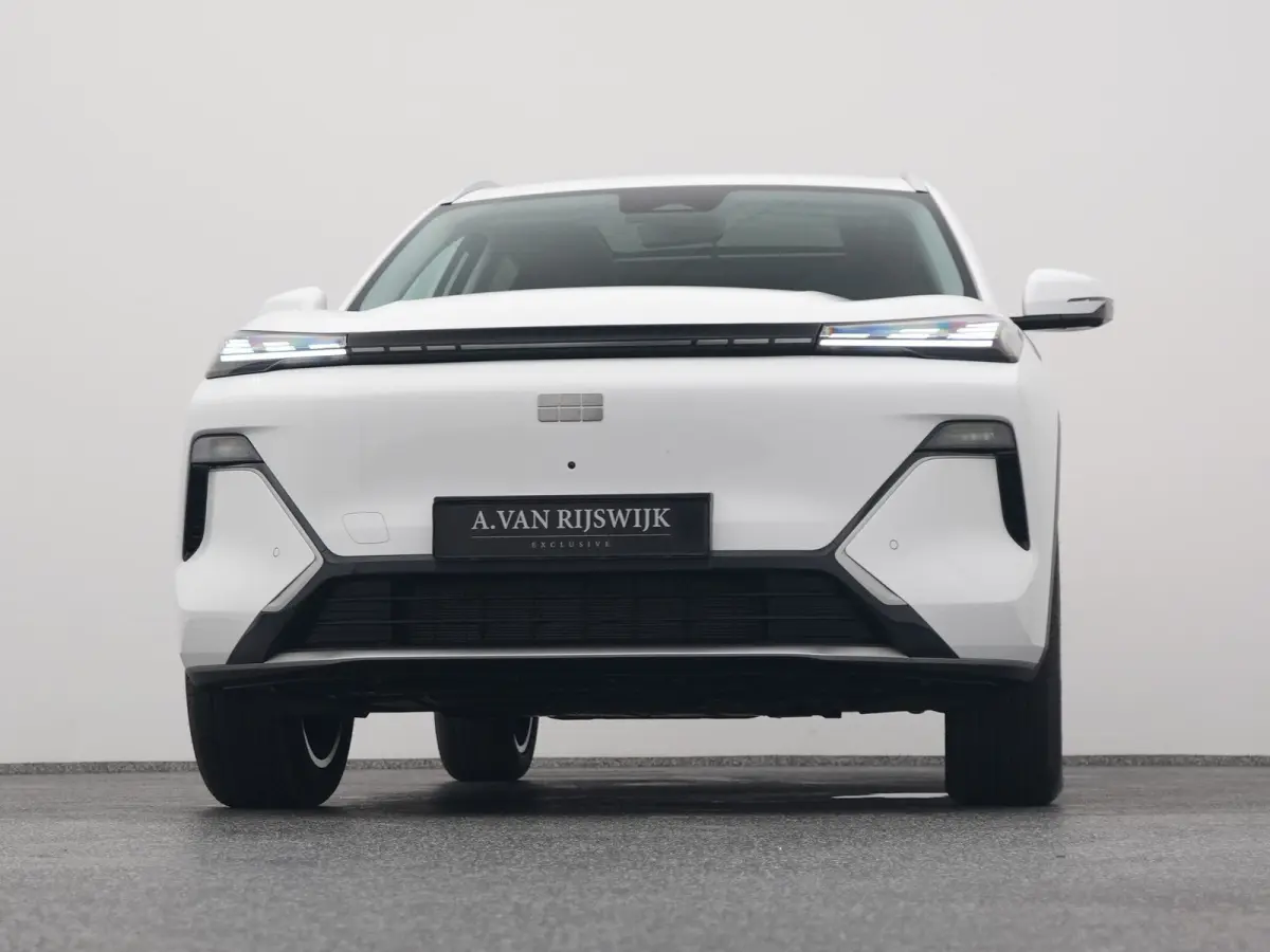 NEW | 1.5 Max+ | 18x BESCHIKBAAR | 136 KM ELEKTRISCH | PANO | HUD | ADAPTIVE | STOEL- EN STUURVERW. + VENT. + MASSAGE