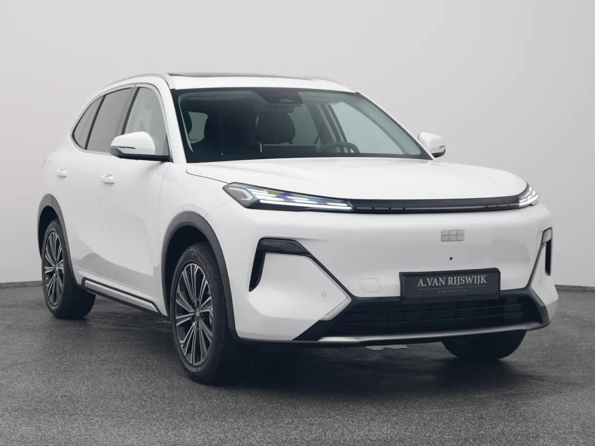 NEW | 1.5 Max+ | 18x BESCHIKBAAR | 136 KM ELEKTRISCH | PANO | HUD | ADAPTIVE | STOEL- EN STUURVERW. + VENT. + MASSAGE
