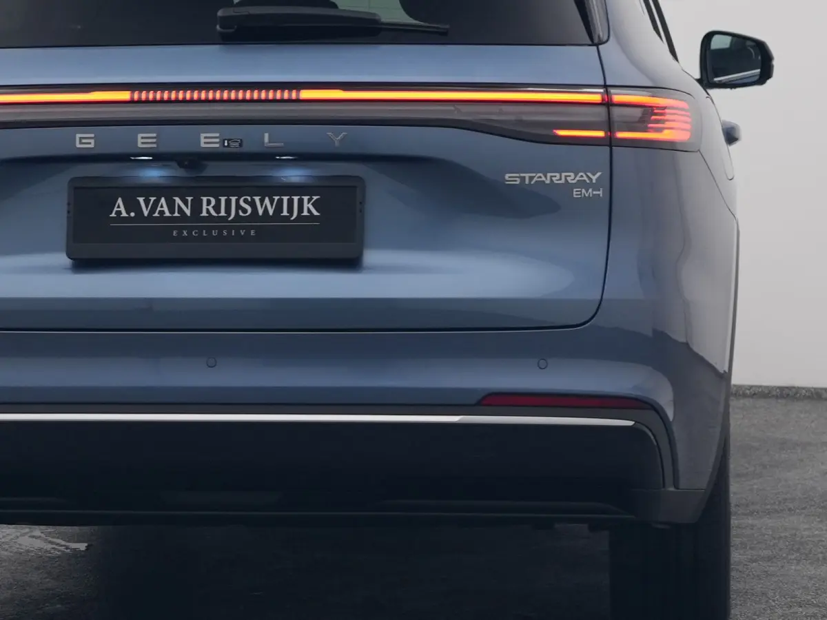 NEW | 1.5 Max+ | 18x BESCHIKBAAR | 136 KM ELEKTRISCH | PANO | HUD | ADAPTIVE | STOEL- EN STUURVERW. + VENT. + MASSAGE