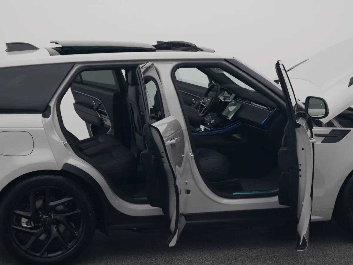 3.0 P460e SE PHEV | PANO | 360° | MERIDIAN | MEMORY | LUCHTVERING | STOEL- EN STUURVERW.
