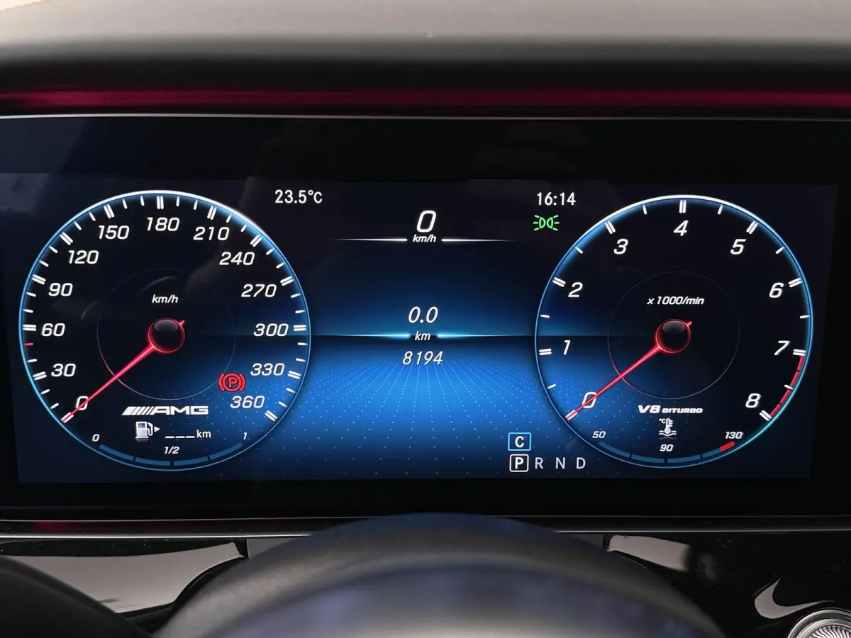 AMG 63 S 4MATIC+ Premium | Premium pakket | AMG Dynamic Plus | AMG Track Pace | Keramisch | Burmester 3D | AMG Carbon Exterieur | AMG Aerodynamica | 21-Inch | Carbon ombouw