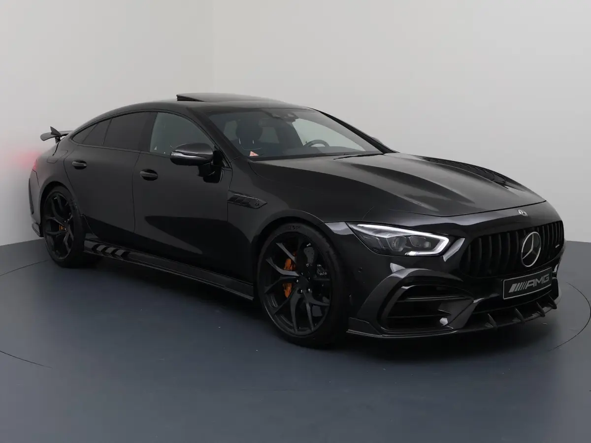 AMG 63 S 4MATIC+ Premium | Premium pakket | AMG Dynamic Plus | AMG Track Pace | Keramisch | Burmester 3D | AMG Carbon Exterieur | AMG Aerodynamica | 21-Inch | Carbon ombouw