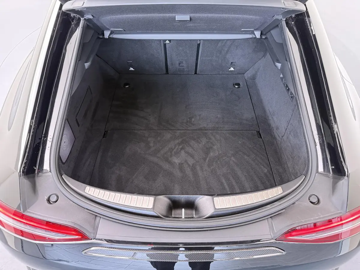 AMG 63 S 4MATIC+ Premium | Premium pakket | AMG Dynamic Plus | AMG Track Pace | Keramisch | Burmester 3D | AMG Carbon Exterieur | AMG Aerodynamica | 21-Inch | Carbon ombouw