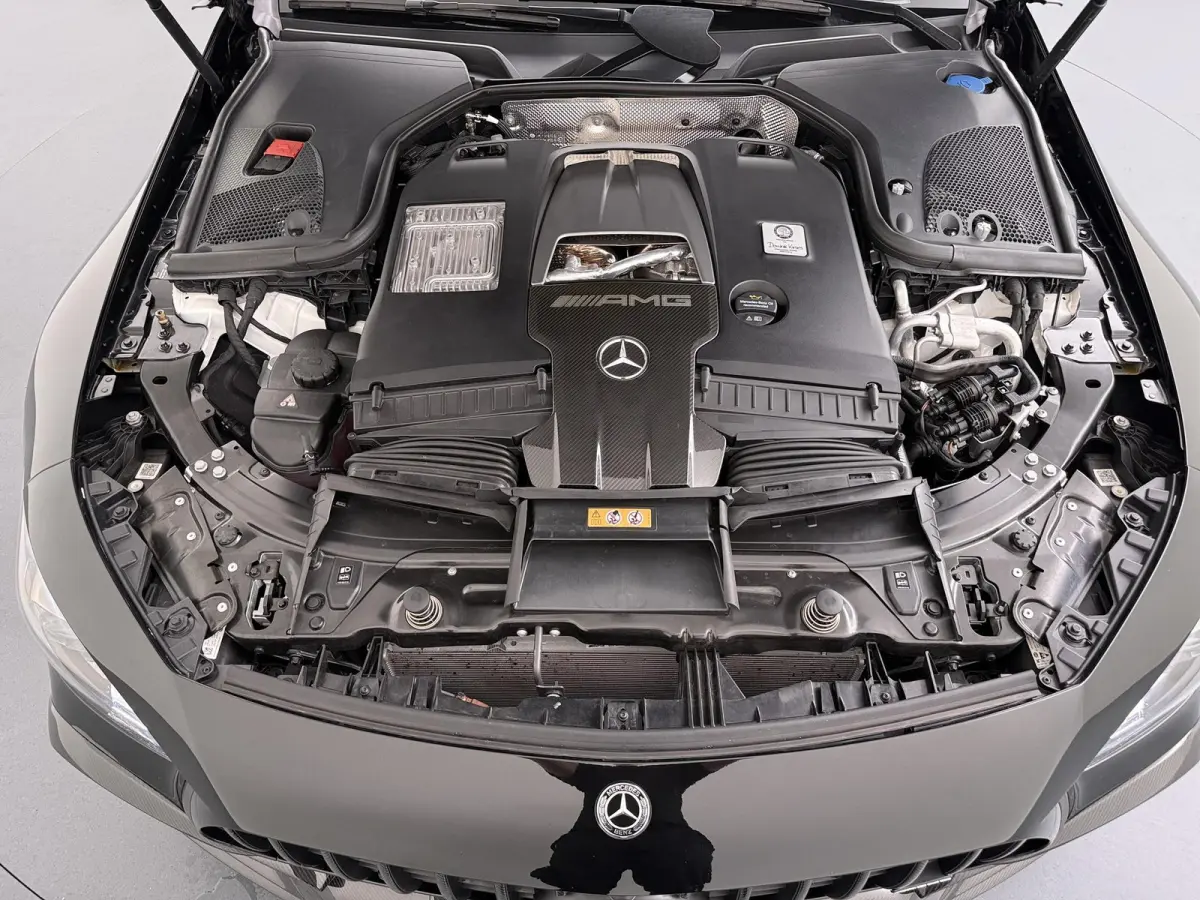 AMG 63 S 4MATIC+ Premium | Premium pakket | AMG Dynamic Plus | AMG Track Pace | Keramisch | Burmester 3D | AMG Carbon Exterieur | AMG Aerodynamica | 21-Inch | Carbon ombouw