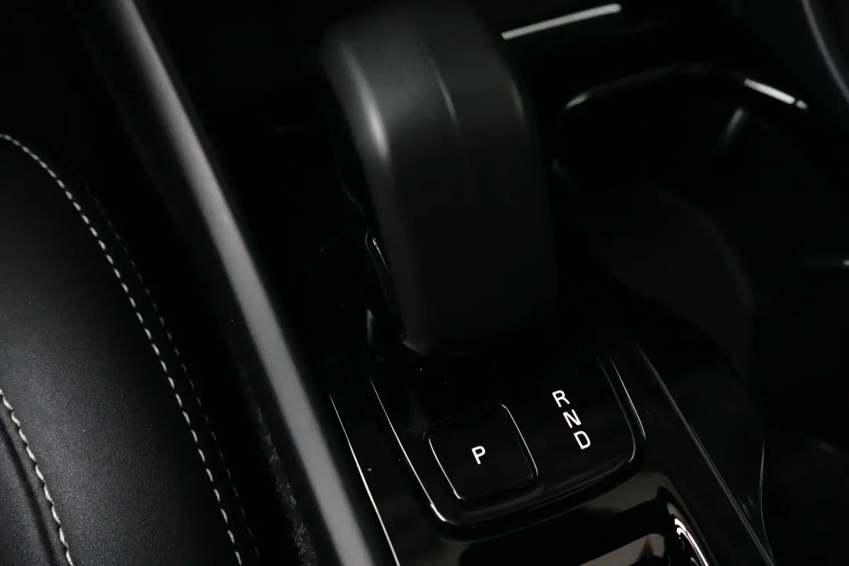T5 Ultimate Dark Plug-In Hybrid 2WD | Trekhaak | Panoramadak | BLIS | Apple Carplay - Androud Auto | Memory | Stoel + Stuurverwarming | Harman en Kardon | PDC V+A 360 Camera
