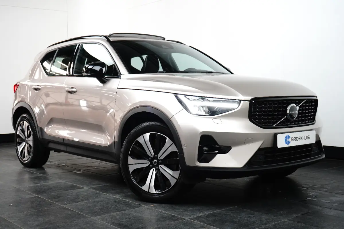 T5 Ultimate Dark Plug-In Hybrid 2WD | Trekhaak | Panoramadak | BLIS | Apple Carplay - Androud Auto | Memory | Stoel + Stuurverwarming | Harman en Kardon | PDC V+A 360 Camera