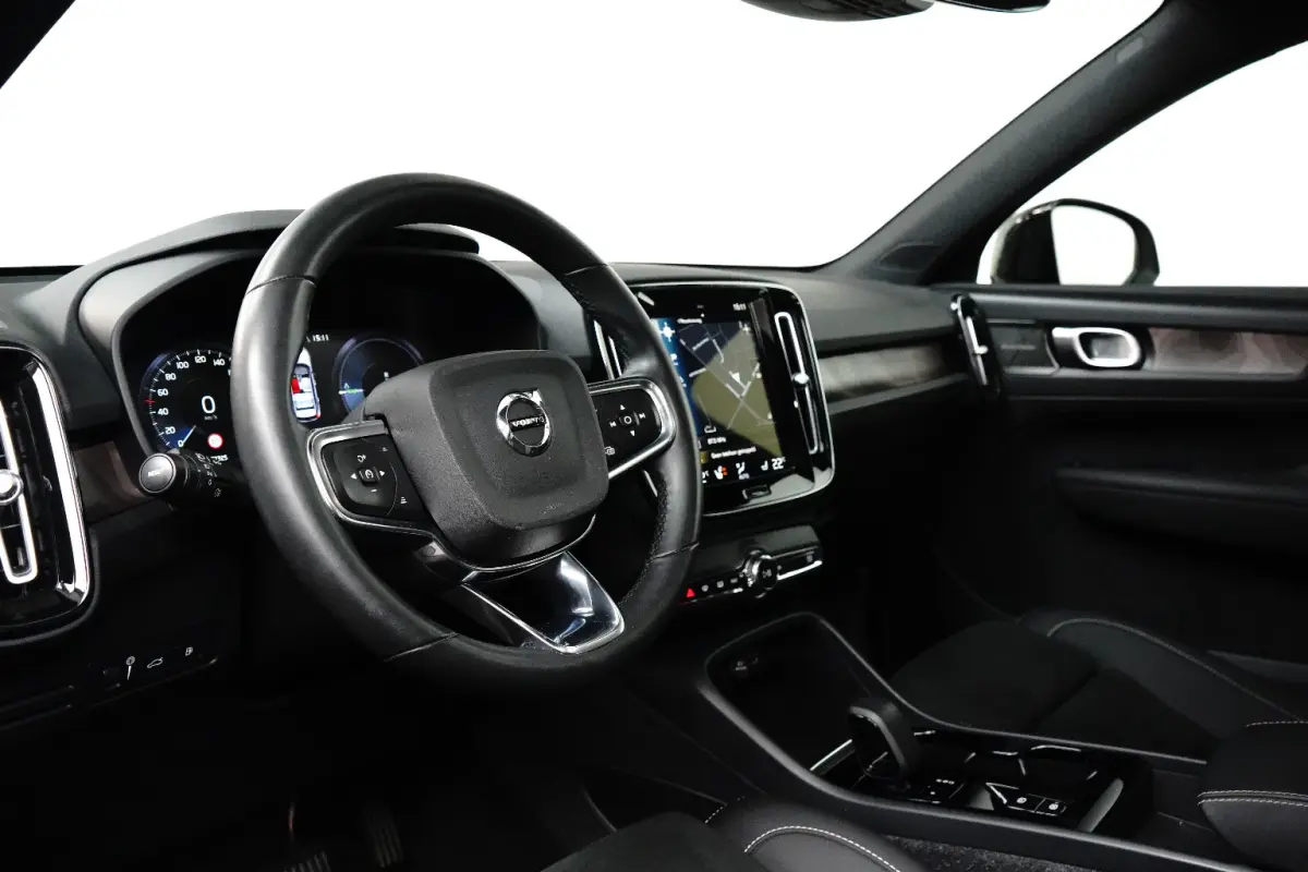 T5 Ultimate Dark Plug-In Hybrid 2WD | Trekhaak | Panoramadak | BLIS | Apple Carplay - Androud Auto | Memory | Stoel + Stuurverwarming | Harman en Kardon | PDC V+A 360 Camera